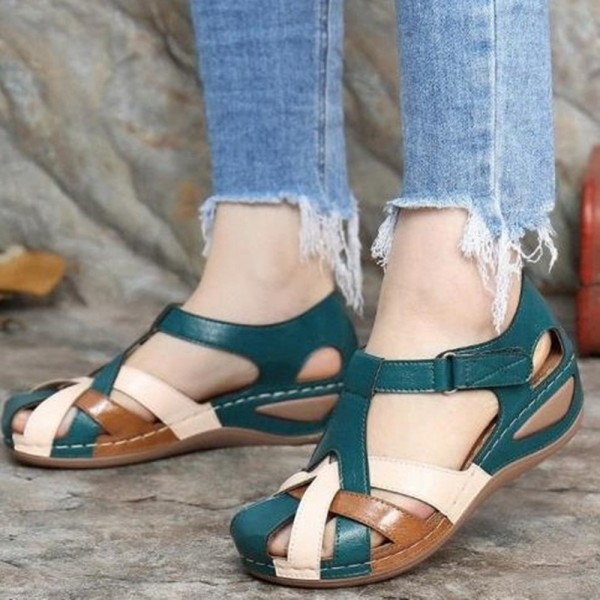 Size:4.5-11 Women Vintage Style Solid Color Cross Hasp Sandals