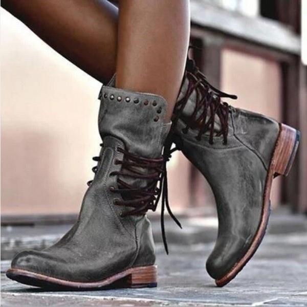 Women Fashion Vintage Plus Size Rivet Strap Mid-Calf Boots